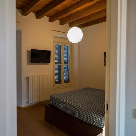 P&p Tiraboschi Lägenhet Bergamo